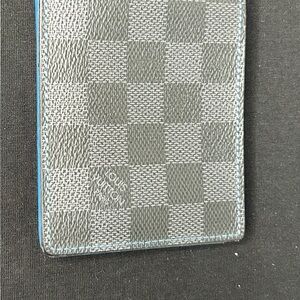 Louis Vuitton Men’s Wallet